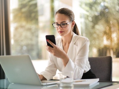 中金优配 雷柏VT二代鼠标迎固件升级，无线按键提速，续航最长可达750小时